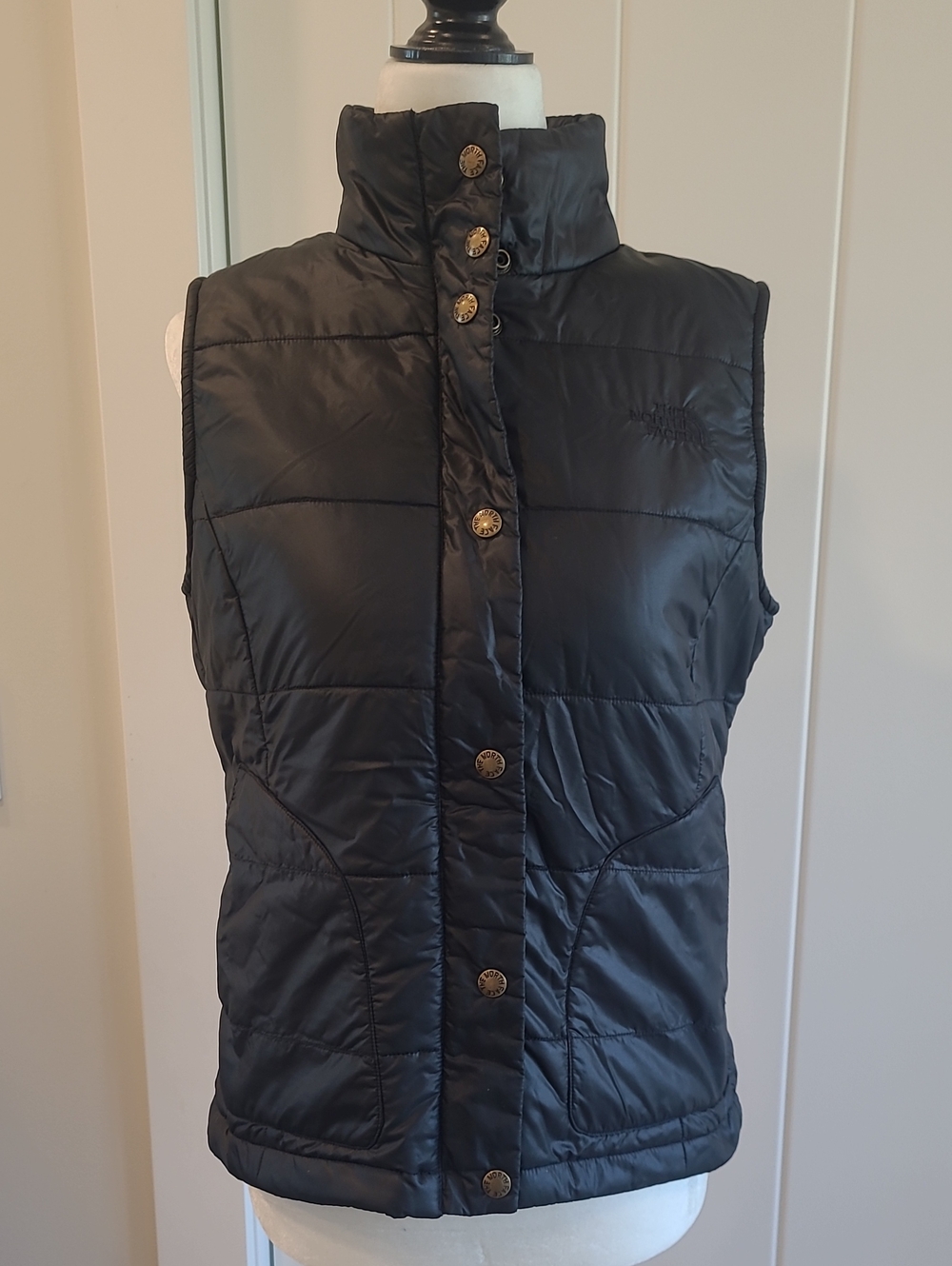 The North Face S Women's Navy Quilted Puffer Vest with Snap Front